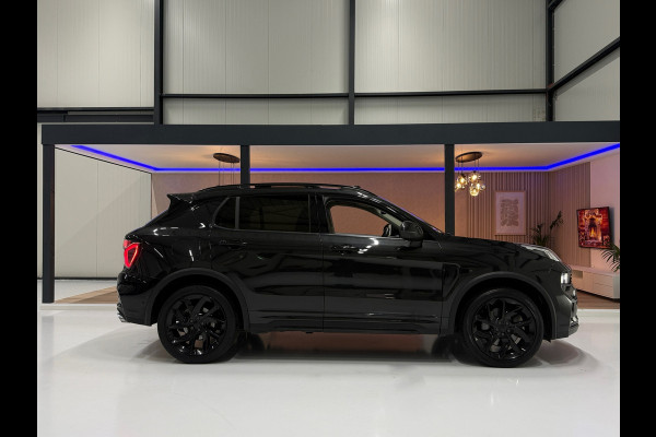 Lynk & Co RS Shadow Edition 01 1.5 262PK Pano 360° Navi Adapt cruise 262PK Elekr. Achterklep 1800KG Trekgewicht