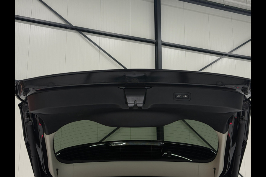 Lynk & Co RS Shadow Edition 01 1.5 262PK Pano 360° Navi Adapt cruise 262PK Elekr. Achterklep 1800KG Trekgewicht