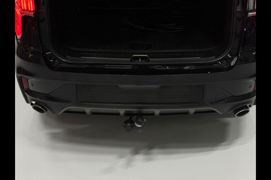 Lynk & Co RS Shadow Edition 01 1.5 262PK Pano 360° Navi Adapt cruise 262PK Elekr. Achterklep 1800KG Trekgewicht