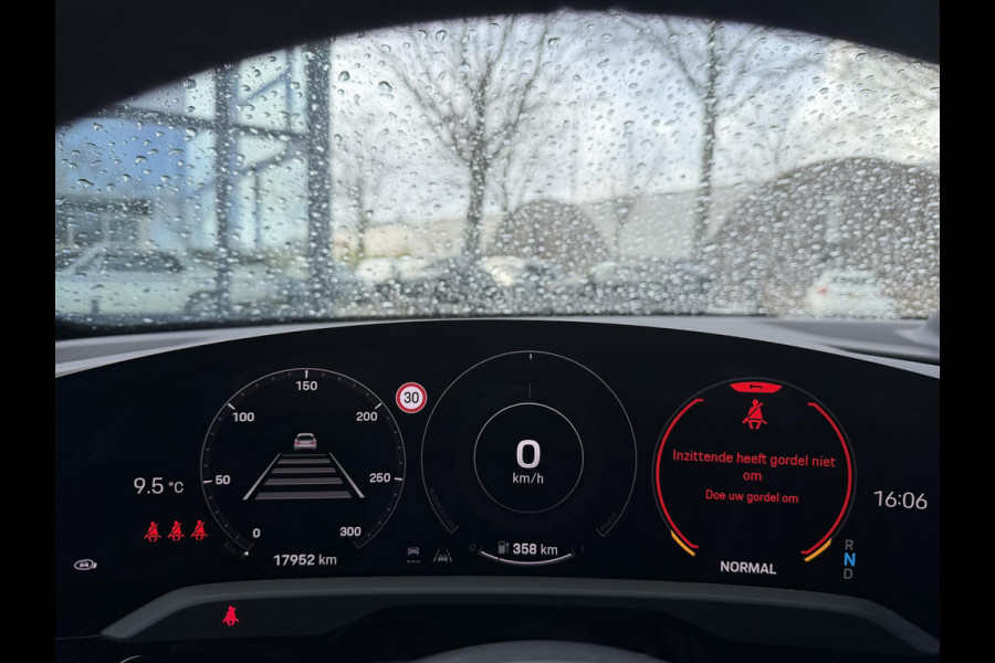 Porsche Taycan Performance 84 kWh VAN €79.900,- VOOR €74.440,- UW LENTEVOORDEEL: € 5.460,-! |SOH 100% | SPORT-CHRONO-PAKKET | CRUISE CONTROL ADAPTIEF MET STOP&GO | PANO | MEMORY SEATS  | 360 GRADEN CAMERA | VOLLE AUTO | 17.000KM |