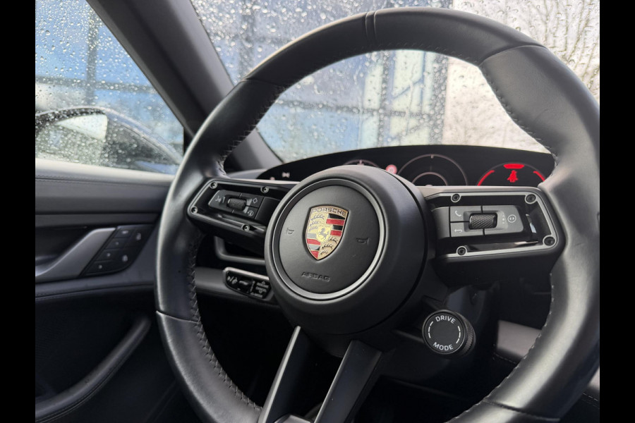 Porsche Taycan Performance 84 kWh VAN €79.900,- VOOR €74.440,- UW LENTEVOORDEEL: € 5.460,-! |SOH 100% | SPORT-CHRONO-PAKKET | CRUISE CONTROL ADAPTIEF MET STOP&GO | PANO | MEMORY SEATS  | 360 GRADEN CAMERA | VOLLE AUTO | 17.000KM |