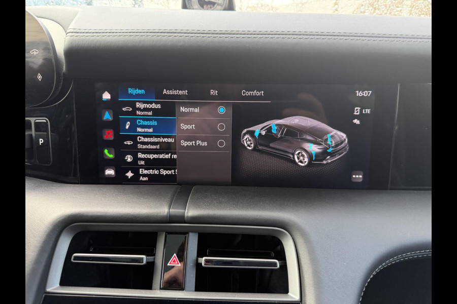 Porsche Taycan Performance 84 kWh VAN €79.900,- VOOR €74.440,- UW LENTEVOORDEEL: € 5.460,-! |SOH 100% | SPORT-CHRONO-PAKKET | CRUISE CONTROL ADAPTIEF MET STOP&GO | PANO | MEMORY SEATS  | 360 GRADEN CAMERA | VOLLE AUTO | 17.000KM |