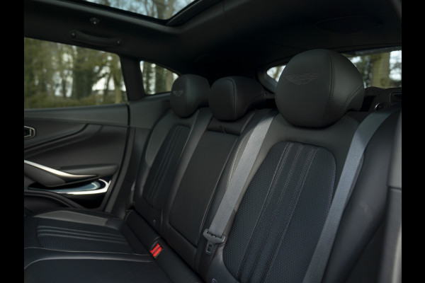 Aston Martin DBX 707 4.0 V8 | Facelift | Sports Plus Seats | Luchtvering | Stoelventilatie | Carbon! | Pano-dak