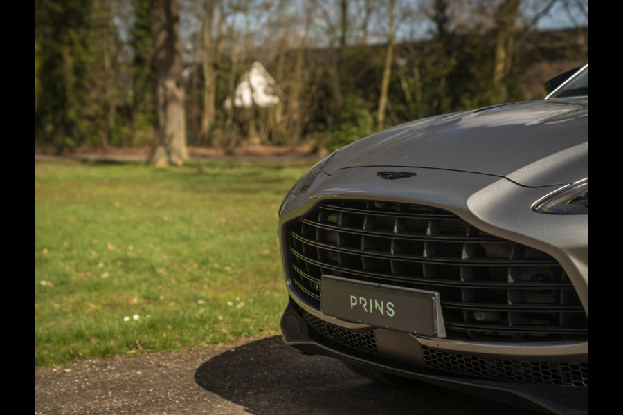 Aston Martin DBX 707 4.0 V8 | Facelift | Sports Plus Seats | Luchtvering | Stoelventilatie | Carbon! | Pano-dak