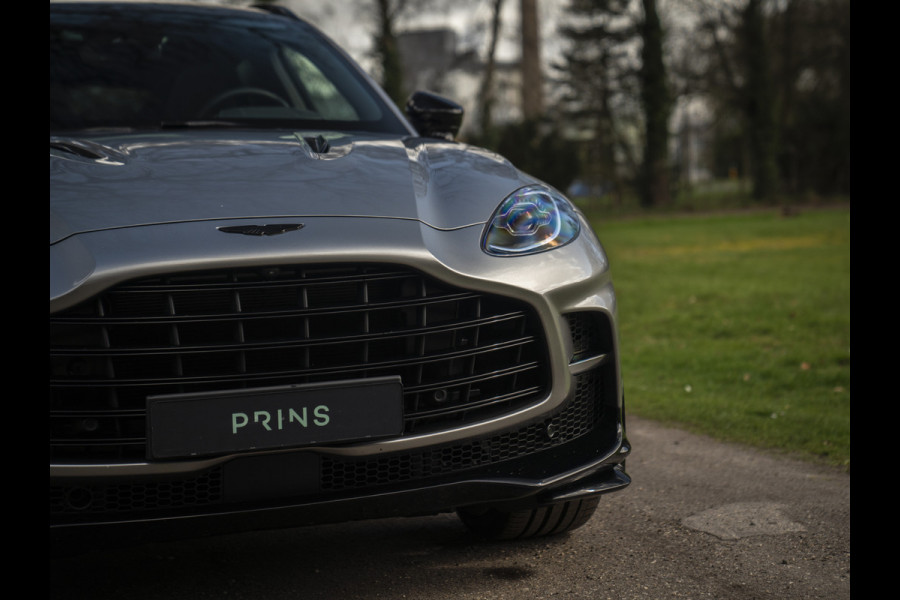 Aston Martin DBX 707 4.0 V8 | Facelift | Sports Plus Seats | Luchtvering | Stoelventilatie | Carbon! | Pano-dak