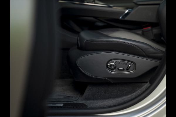 Aston Martin DBX 707 4.0 V8 | Facelift | Sports Plus Seats | Luchtvering | Stoelventilatie | Carbon! | Pano-dak