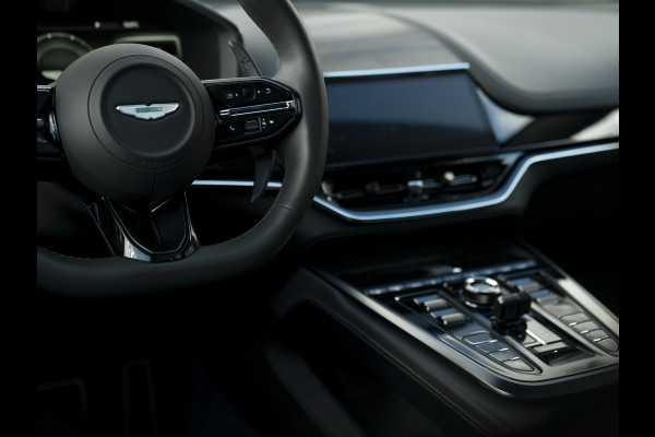 Aston Martin DBX 707 4.0 V8 | Facelift | Sports Plus Seats | Luchtvering | Stoelventilatie | Carbon! | Pano-dak