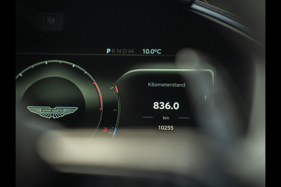 Aston Martin DBX 707 4.0 V8 | Facelift | Sports Plus Seats | Luchtvering | Stoelventilatie | Carbon! | Pano-dak