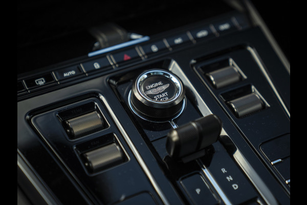 Aston Martin DBX 707 4.0 V8 | Facelift | Sports Plus Seats | Luchtvering | Stoelventilatie | Carbon! | Pano-dak