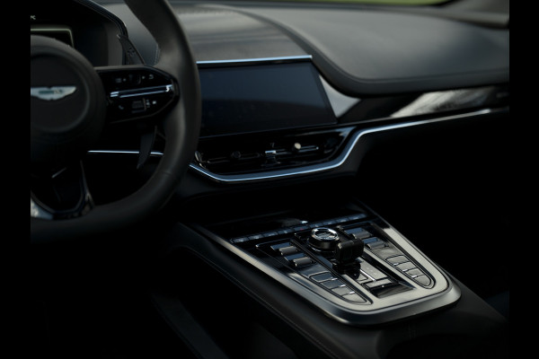 Aston Martin DBX 707 4.0 V8 | Facelift | Sports Plus Seats | Luchtvering | Stoelventilatie | Carbon! | Pano-dak