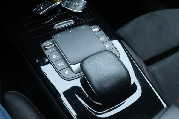 Mercedes-Benz CLA-Klasse 250 AMG | PANO | SFEERVERLICHTING | MEMORY | CAMERA