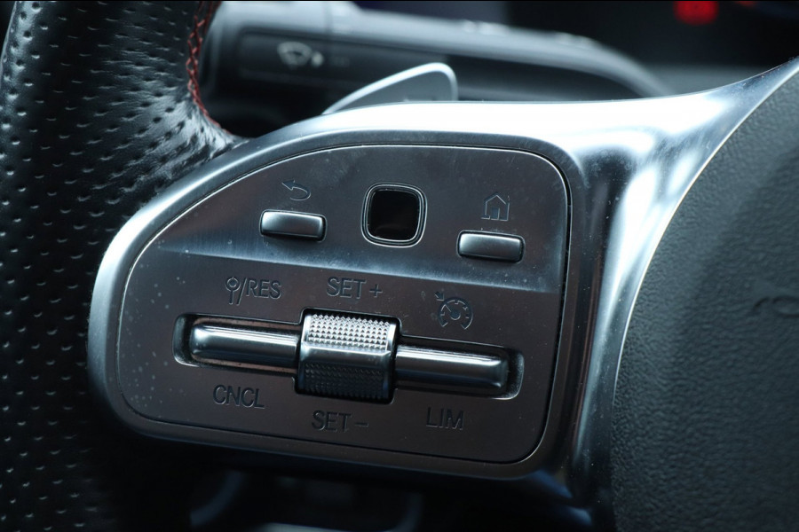 Mercedes-Benz CLA-Klasse 250 AMG | PANO | SFEERVERLICHTING | MEMORY | CAMERA