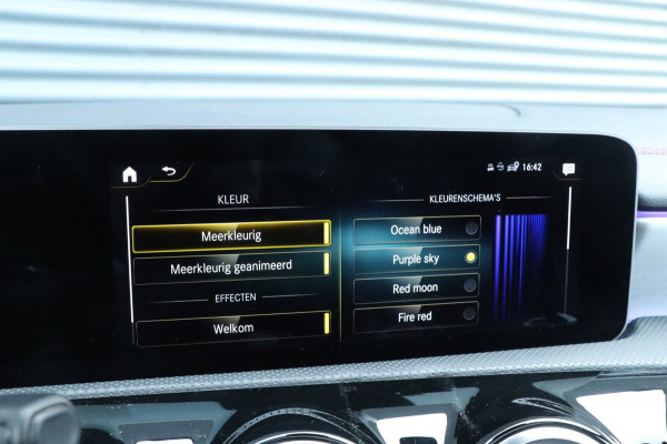 Mercedes-Benz CLA-Klasse 250 AMG | PANO | SFEERVERLICHTING | MEMORY | CAMERA