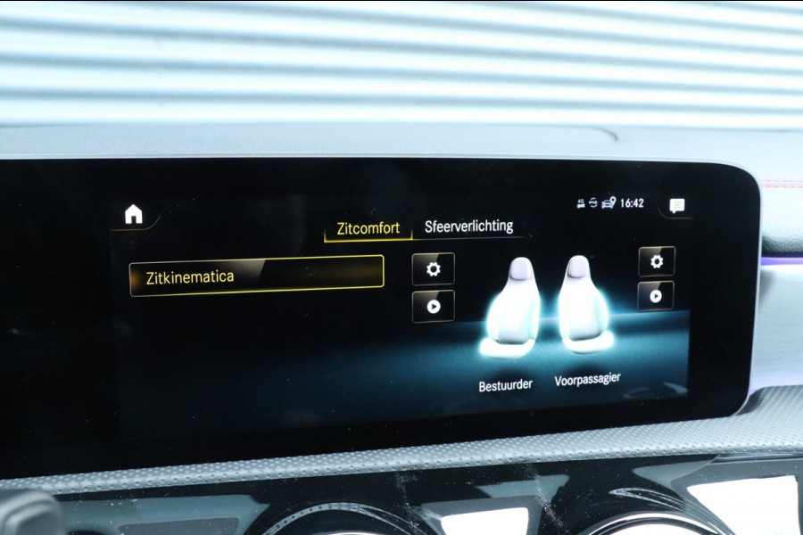 Mercedes-Benz CLA-Klasse 250 AMG | PANO | SFEERVERLICHTING | MEMORY | CAMERA