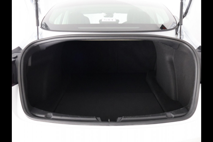 Tesla Model 3 Standard RWD Plus 60 kWh 1e EIG. SOH 92%!! GARANTIE TOT 2031* PARKEERSENSOREN V+A . PANORAMADAK . APPLE CARPLAY & ANDROID AUTO . STOELVERWARMING