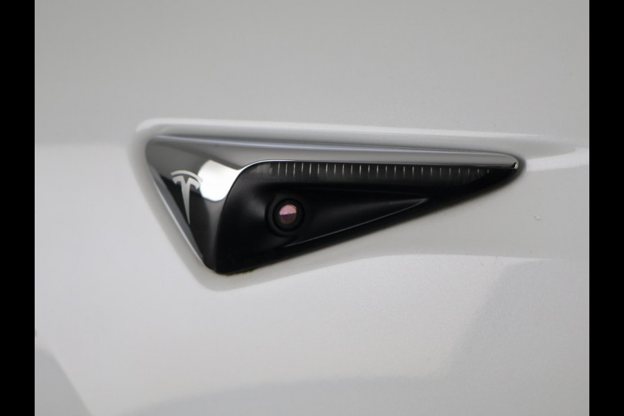 Tesla Model 3 Standard RWD Plus 60 kWh 1e EIG. SOH 92%!! GARANTIE TOT 2031* PARKEERSENSOREN V+A . PANORAMADAK . APPLE CARPLAY & ANDROID AUTO . STOELVERWARMING