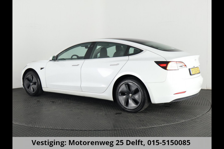 Tesla Model 3 Standard RWD Plus 60 kWh 1e EIG. SOH 92%!! GARANTIE TOT 2031* PARKEERSENSOREN V+A . PANORAMADAK . APPLE CARPLAY & ANDROID AUTO . STOELVERWARMING