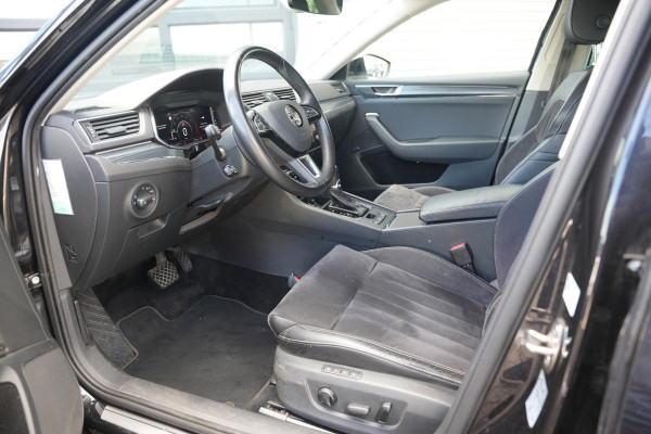 Škoda Superb 1.5 TSI ACT Business Edition Adaptieve Cruise Virtual Dash Leer Alcantara