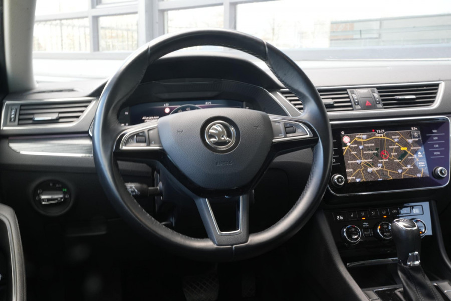 Škoda Superb 1.5 TSI ACT Business Edition Adaptieve Cruise Virtual Dash Leer Alcantara