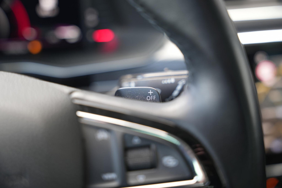 Škoda Superb 1.5 TSI ACT Business Edition Adaptieve Cruise Virtual Dash Leer Alcantara