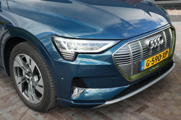 Audi e-tron e-tron 50 quattro Launch edition plus 71 kWh Panoramadak Adaptieve Cruise Leer Memory PDC