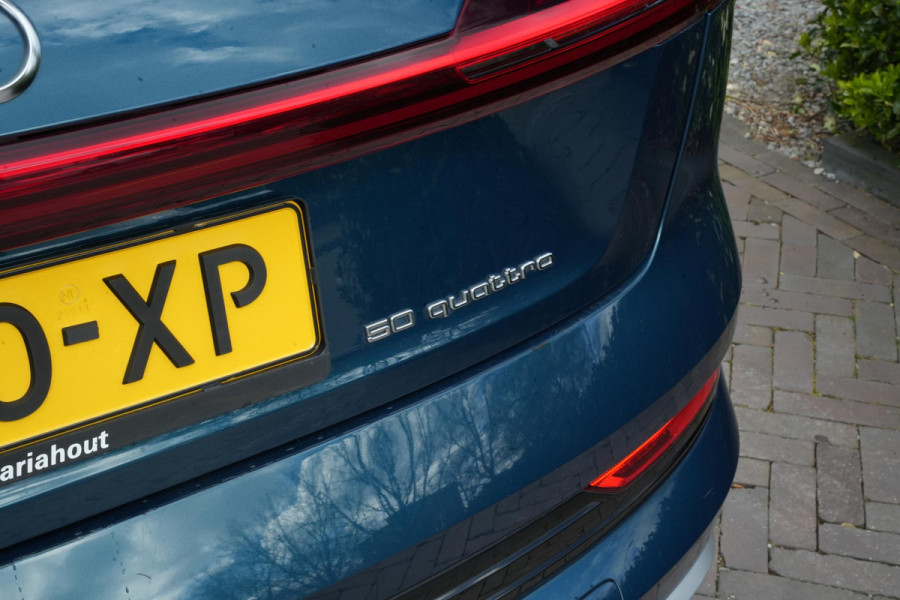Audi e-tron e-tron 50 quattro Launch edition plus 71 kWh Panoramadak Adaptieve Cruise Leer Memory PDC
