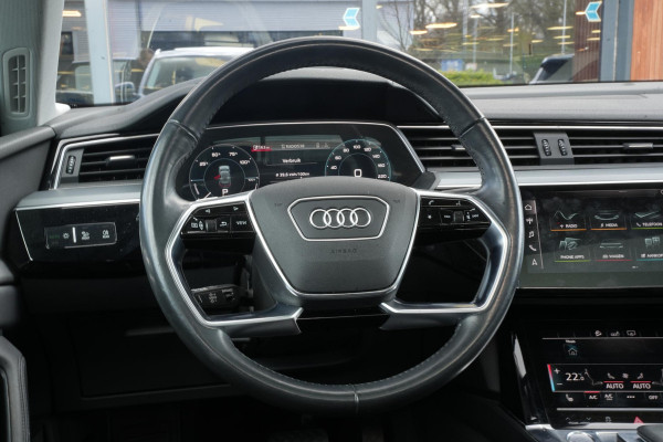 Audi e-tron e-tron 50 quattro Launch edition plus 71 kWh Panoramadak Adaptieve Cruise Leer Memory PDC