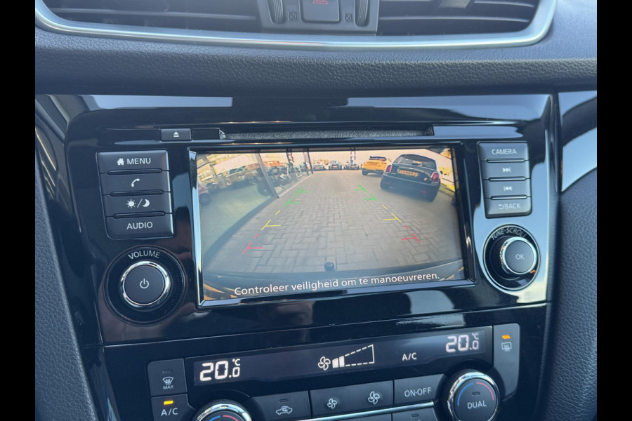 Nissan QASHQAI 1.3 DIG-T Business Edition TREKHAAK | NAVI | PANODAK STOELVERWARMING