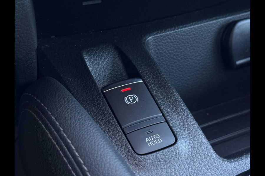 Nissan QASHQAI 1.3 DIG-T Business Edition TREKHAAK | NAVI | PANODAK STOELVERWARMING
