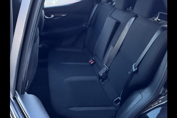 Nissan QASHQAI 1.3 DIG-T Business Edition TREKHAAK | NAVI | PANODAK STOELVERWARMING
