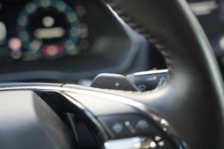 Škoda Octavia Combi 1.4 TSI iV PHEV Business Edition Adaptieve Cruise Virtual Dash Navi Trekhaak