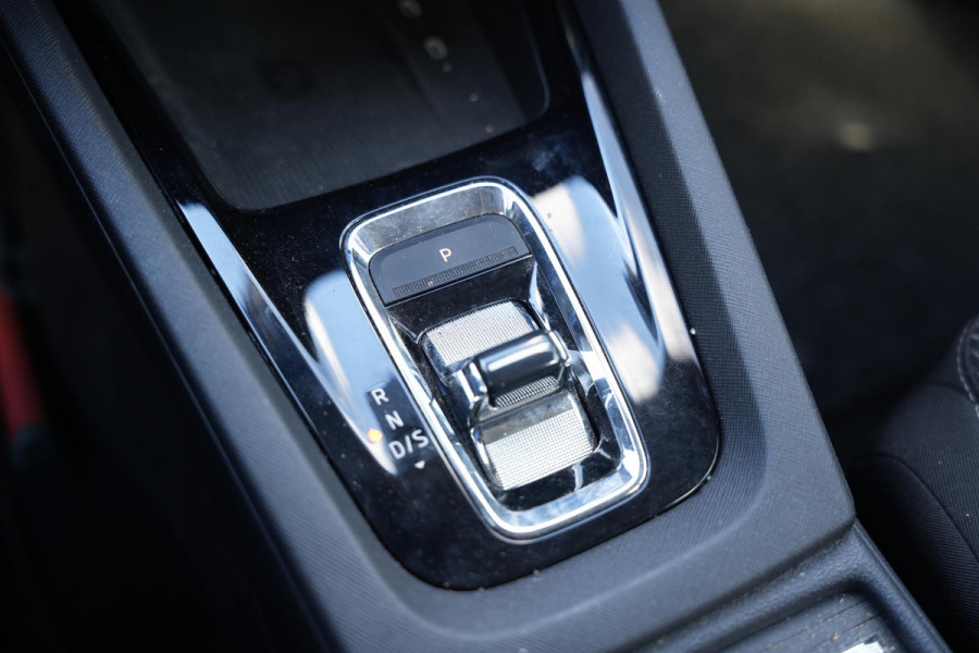 Škoda Octavia Combi 1.4 TSI iV PHEV Business Edition Adaptieve Cruise Virtual Dash Navi Trekhaak