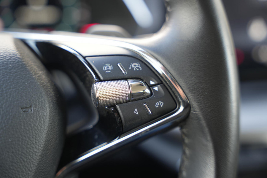 Škoda Octavia Combi 1.4 TSI iV PHEV Business Edition Adaptieve Cruise Virtual Dash Navi Trekhaak