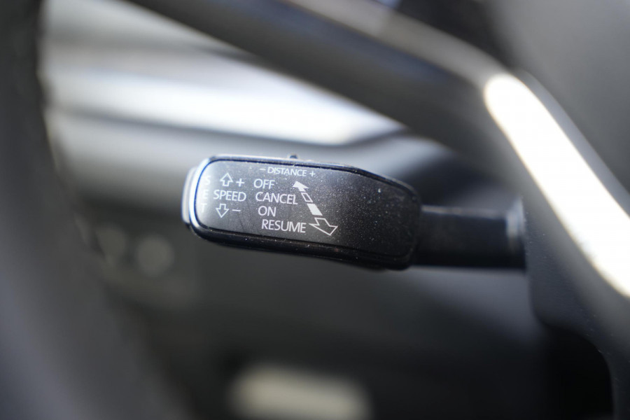 Škoda Octavia Combi 1.4 TSI iV PHEV Business Edition Adaptieve Cruise Virtual Dash Navi Trekhaak