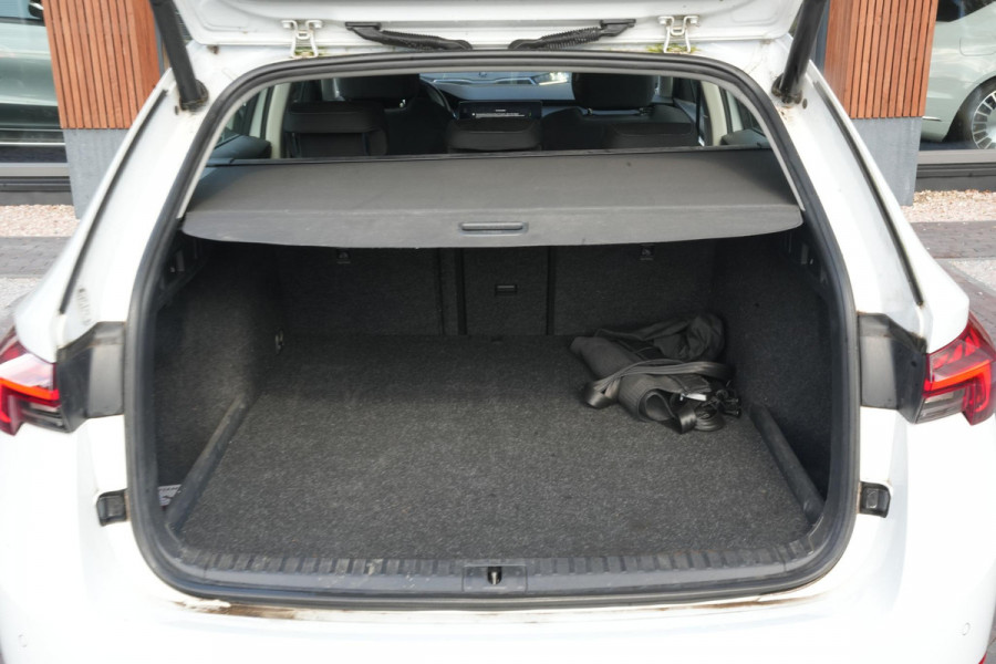 Škoda Octavia Combi 1.4 TSI iV PHEV Business Edition Adaptieve Cruise Virtual Dash Navi Trekhaak