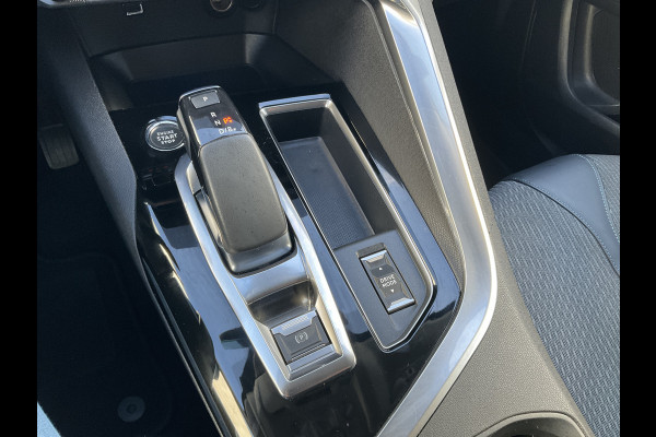 Peugeot 3008 1.6 HYbrid 225 GT Pack Plug-in Trekhaak Camera Navigatie PHEV Business