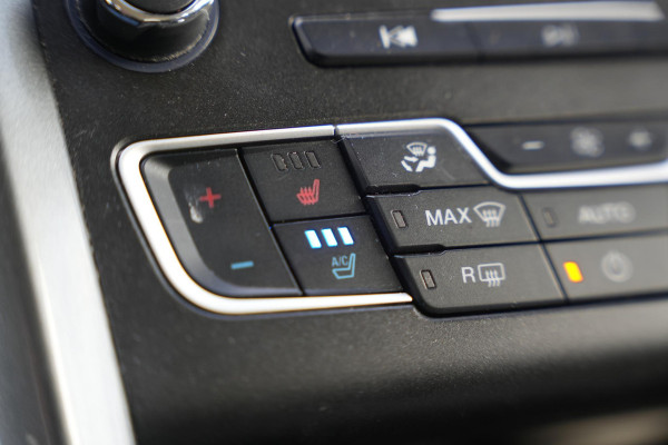 Ford Mondeo Wagon 2.0 IVCT HEV Titanium Leer Stoelvent. Cruise Clima PDC