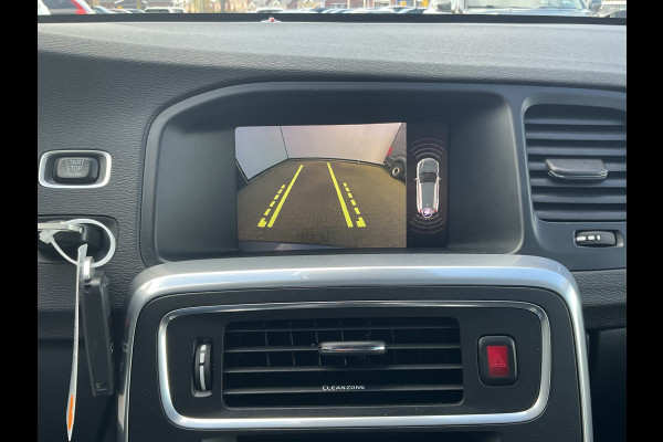 Volvo V60 Cross Country 2.0 T5 Polar+ Pano Memory Camera Navi Dealer Onderhouden!!