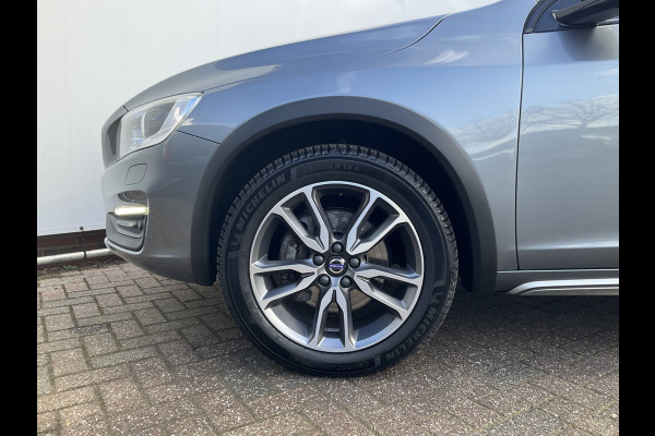 Volvo V60 Cross Country 2.0 T5 Polar+ Pano Memory Camera Navi Dealer Onderhouden!!