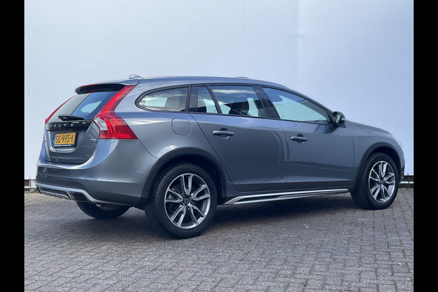 Volvo V60 Cross Country 2.0 T5 Polar+ Pano Memory Camera Navi Dealer Onderhouden!!