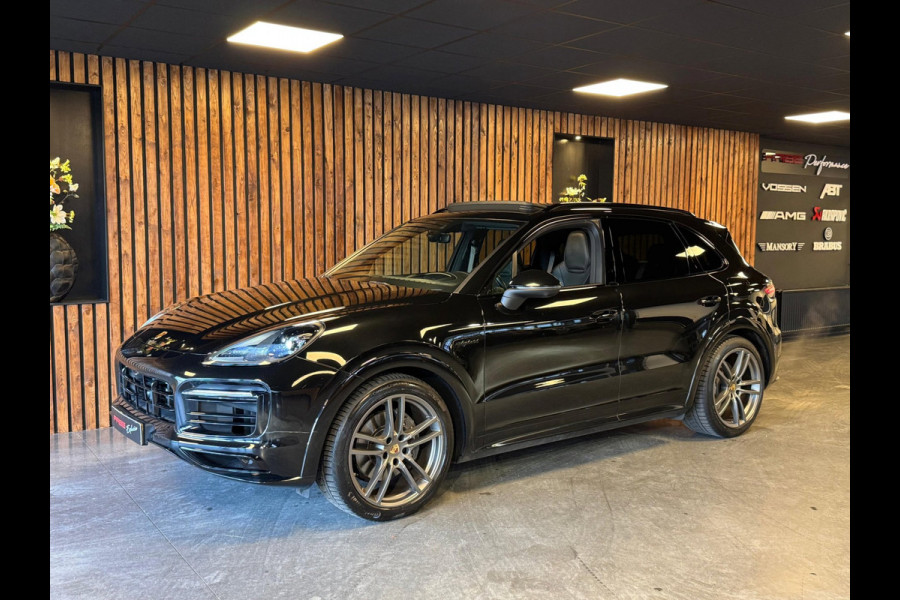 Porsche Cayenne 3.0 E-Hybrid Platinum Edition / NAP / Sport Chrono / Matrix / Bose / Memory / 360 Camera / Luchtvering