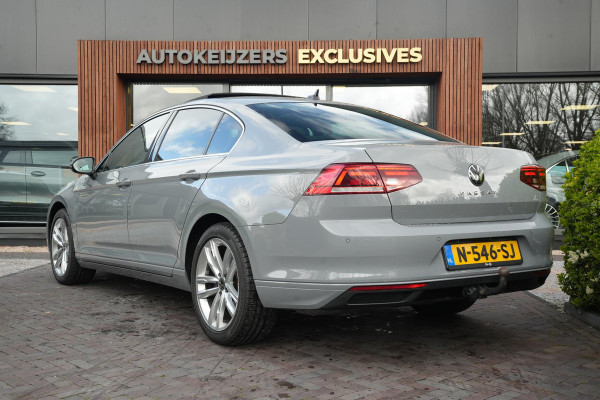 Volkswagen Passat 1.5 TSI Business Automaat Pano Dak trekhaak