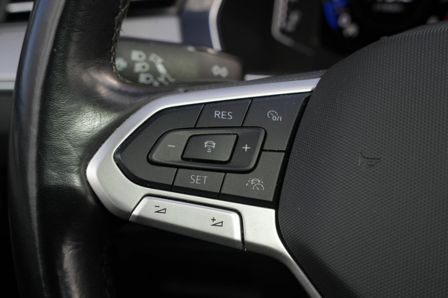 Volkswagen Passat 1.5 TSI Business Automaat Pano Dak trekhaak