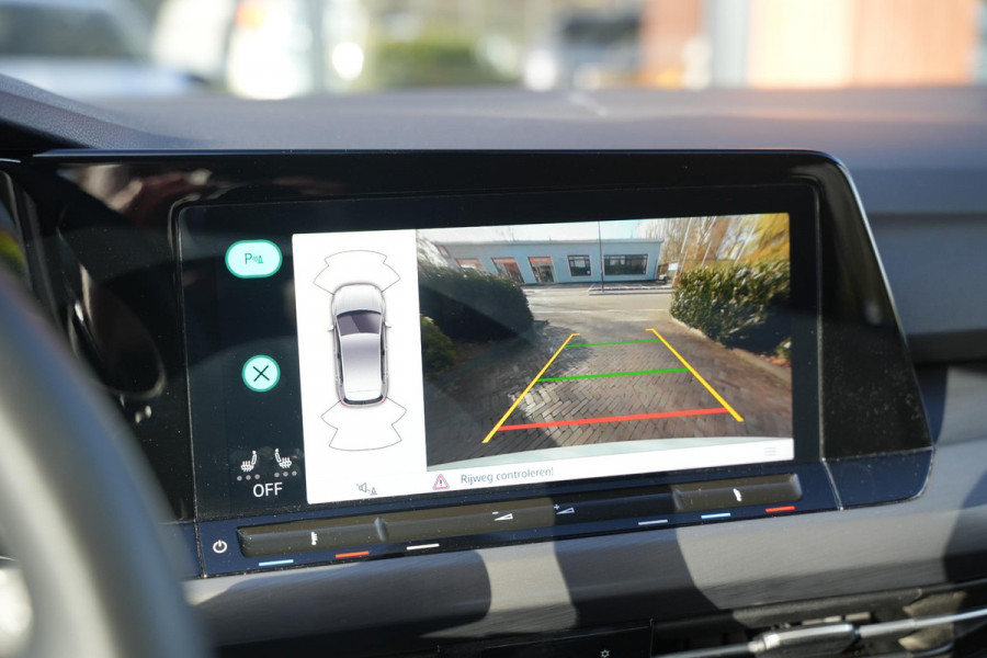 Volkswagen Golf 1.5 TSI Style Adapt. Cruise HeadUp Memory Stoel/Stuurverwarming DAB+