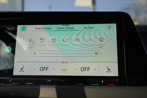 Volkswagen Golf 1.5 TSI Style Adapt. Cruise HeadUp Memory Stoel/Stuurverwarming DAB+