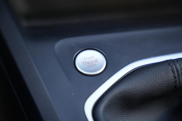 Volkswagen Golf 1.5 TSI Style Adapt. Cruise HeadUp Memory Stoel/Stuurverwarming DAB+