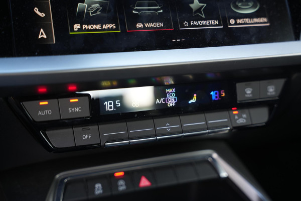 Audi A3 Sportback 35 TFSI Business edition Leer LED Cruise Clima