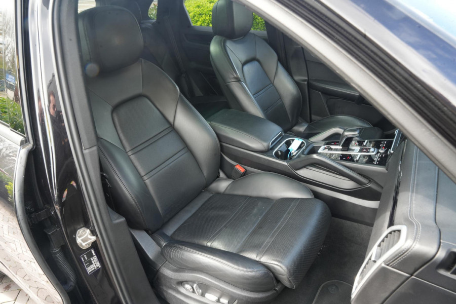 Porsche Cayenne 2.9 S Panoramadak SportChrono Leer Stuurverw. Trekhaak