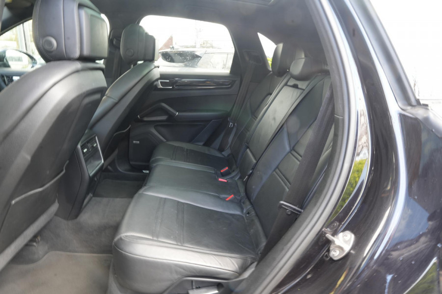Porsche Cayenne 2.9 S Panoramadak SportChrono Leer Stuurverw. Trekhaak