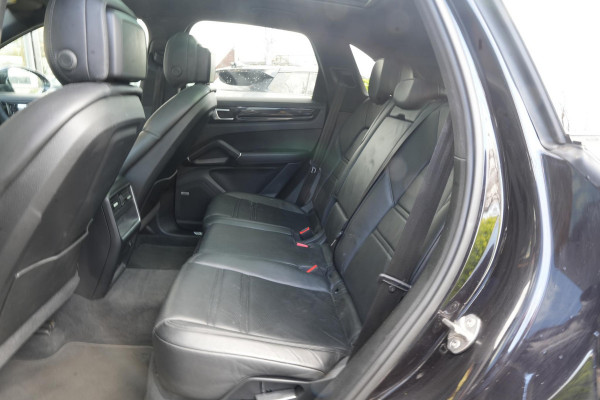 Porsche Cayenne 2.9 S Panoramadak SportChrono Leer Stuurverw. Trekhaak